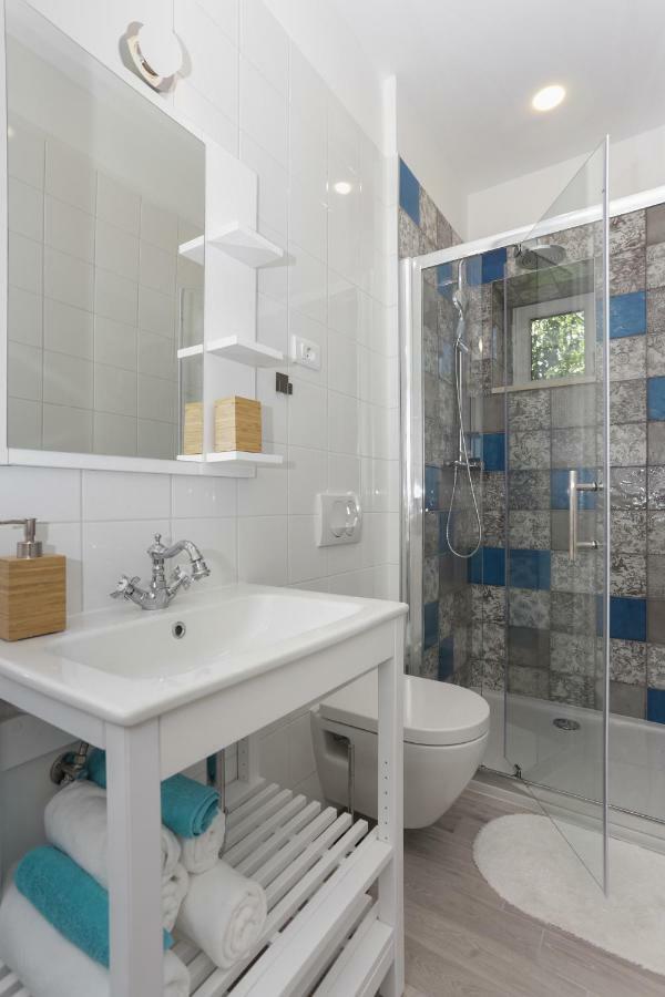 Beach Apartment Korina Sumpetar Buitenkant foto